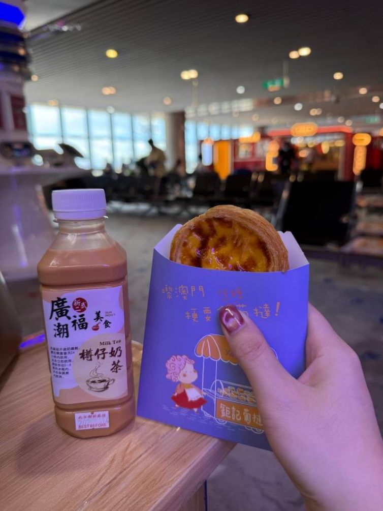 0EQ40224x929vnvzm4D40_W_800_10000_Q70